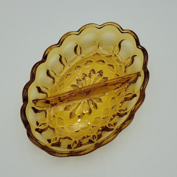 Anchor Hocking Fairfield Amber Divided Dish Gold Amber Glass Relish Nut Tray - Picture 1 of 4